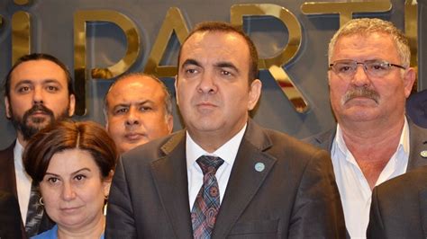 İYİ Parti İzmir İl Başkanı görevden alındı, il yönetimi istifa etti